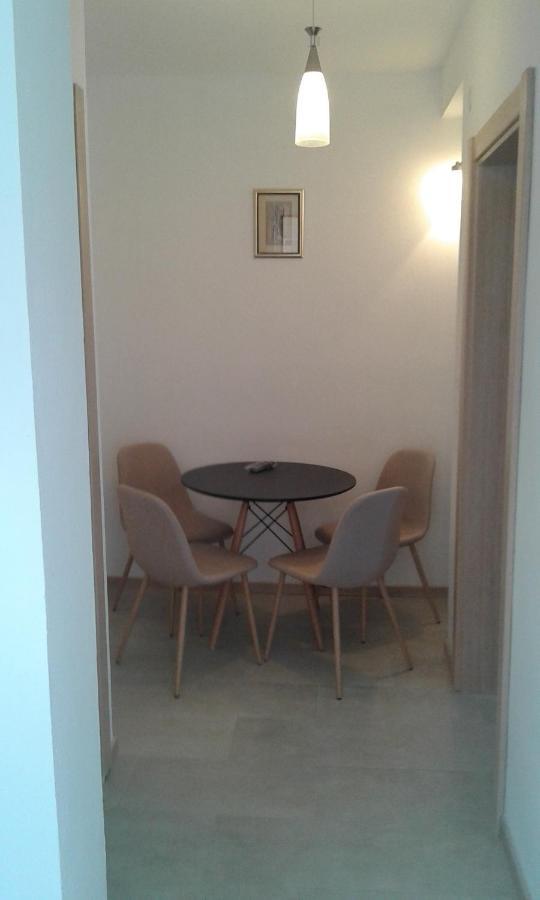 Apartments Odiva Luštica Luaran gambar