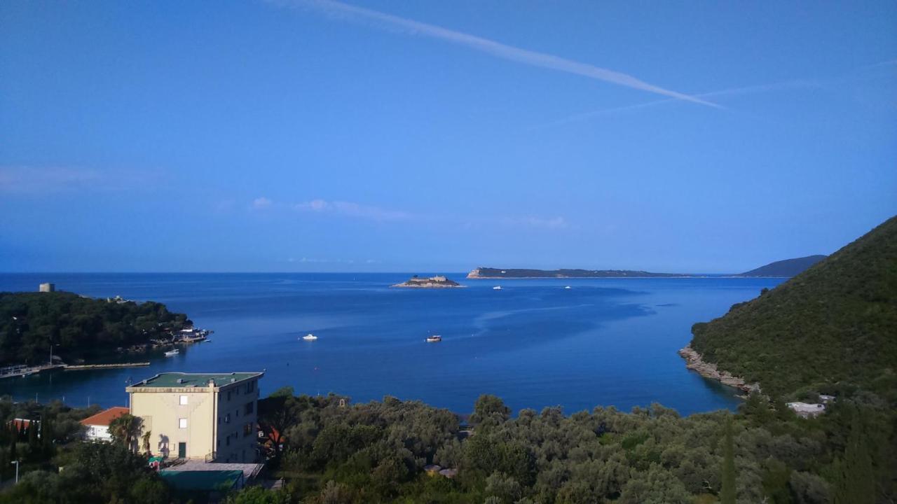 Apartments Odiva Luštica Luaran gambar